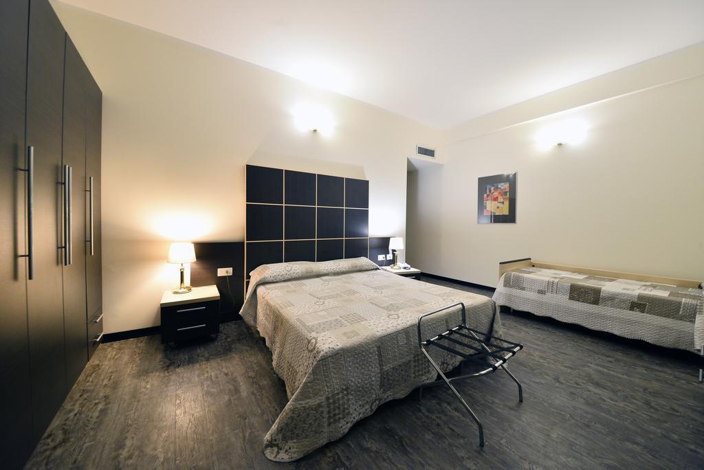 Hotel Ferrari Chiavari Luaran gambar