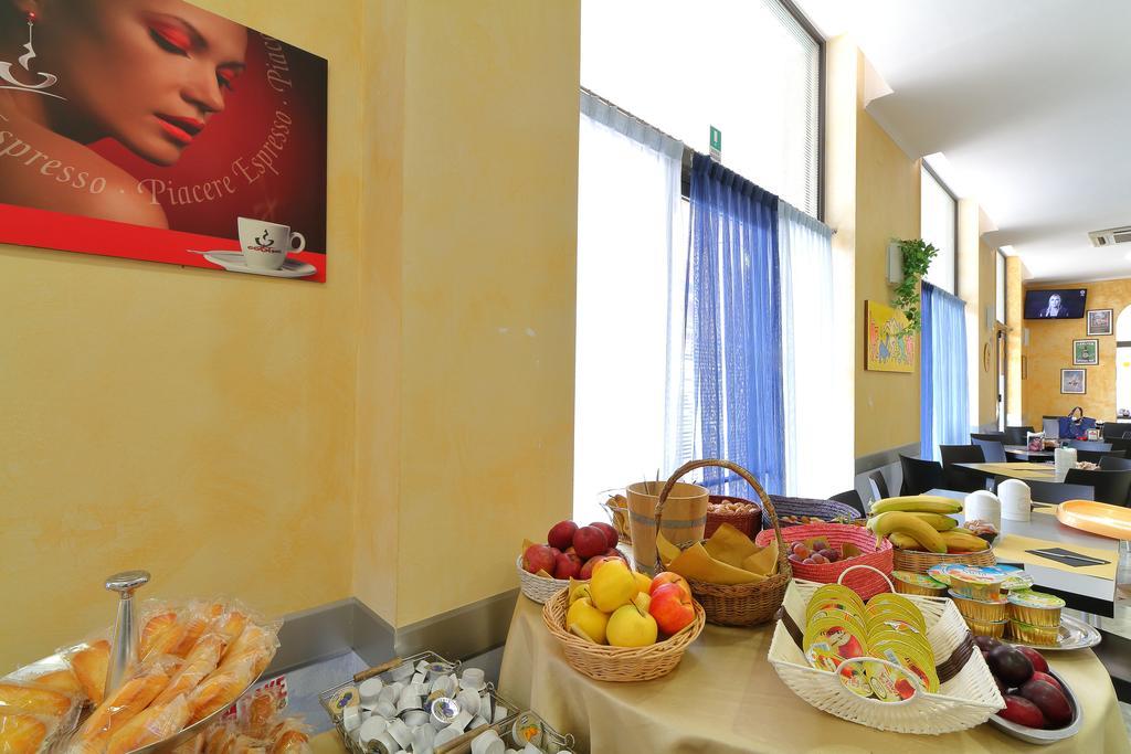 Hotel Ferrari Chiavari Luaran gambar