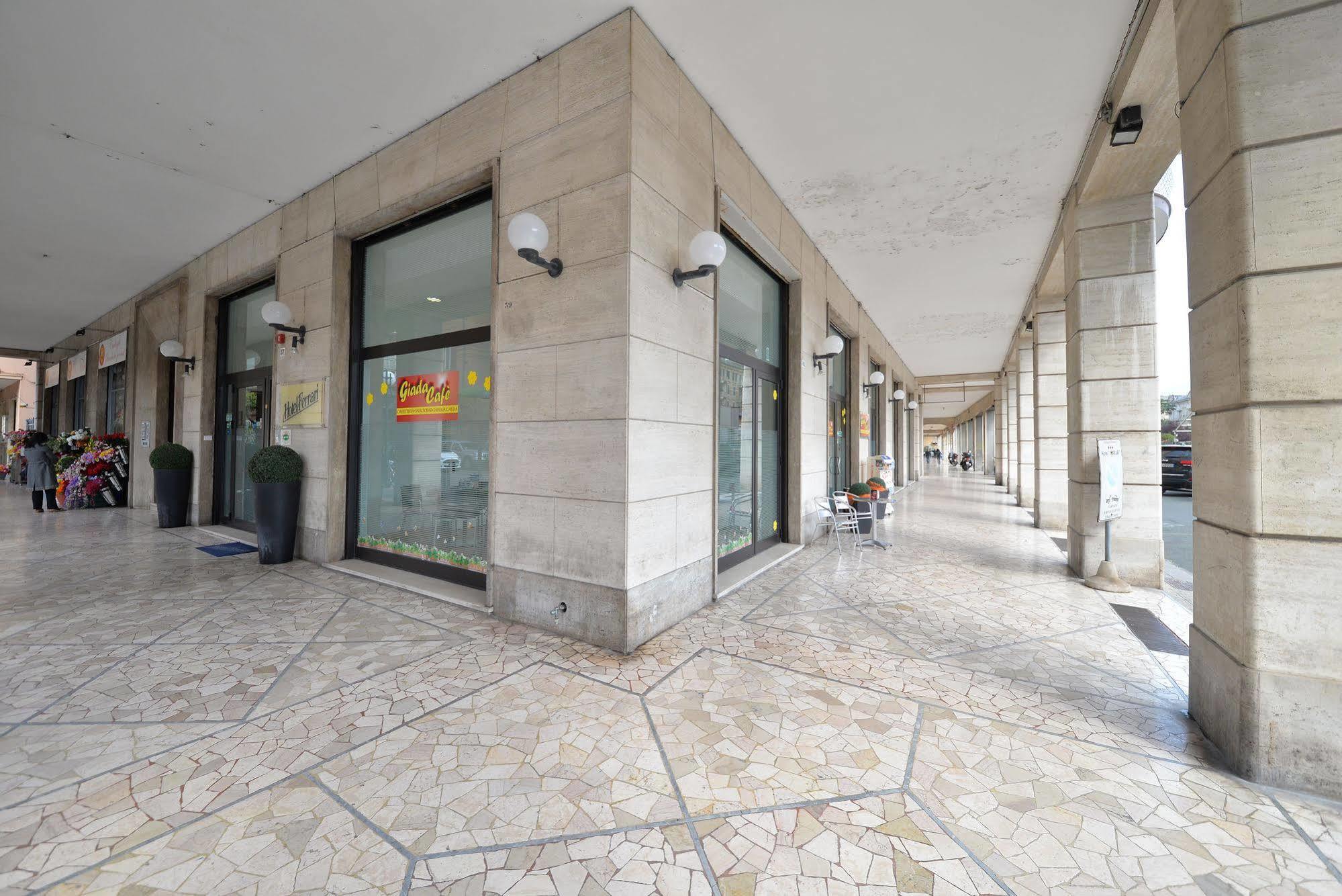 Hotel Ferrari Chiavari Luaran gambar